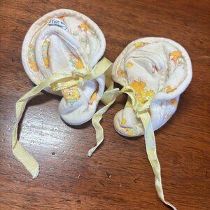 Vintage Carter's Yellow Bear Baby Booties!